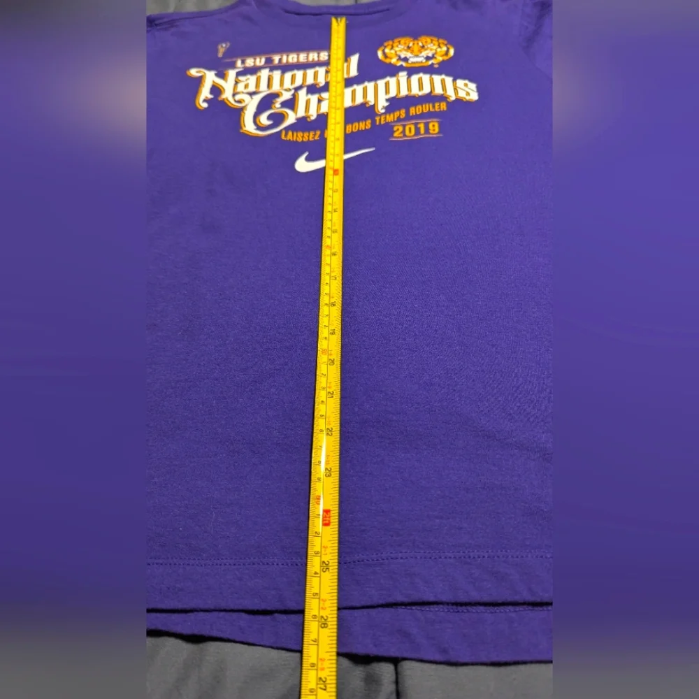 LSU 2019 College Football National Champions Purple Unisex T-shirt Size Large - Picture 6 of 10